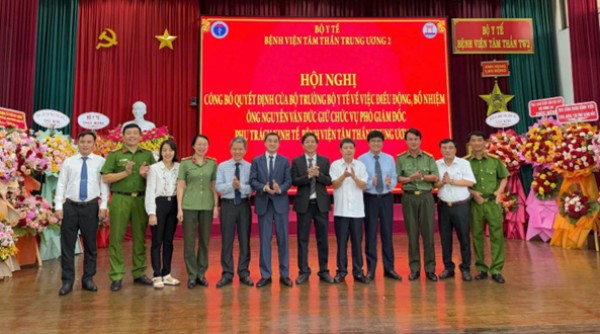 Hội nghị Công bố và trao Quyết định bổ nhiệm Phó Giám đốc phụ trách Kinh tế Bệnh viện Tâm thần Trung ương 2
